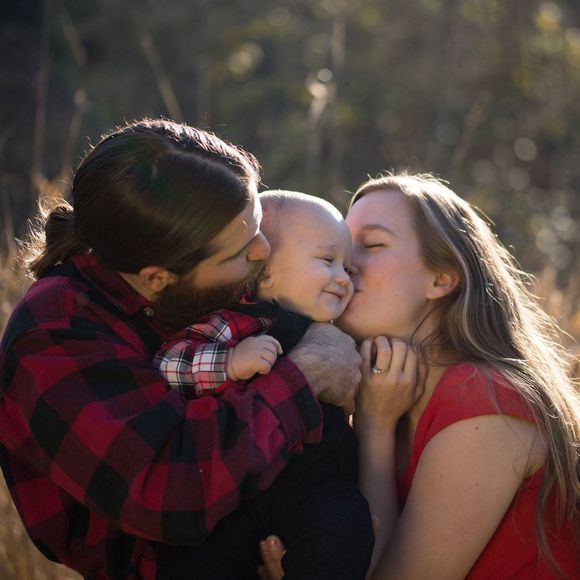 Meet your Posher, Macy - Picture 1 of 1